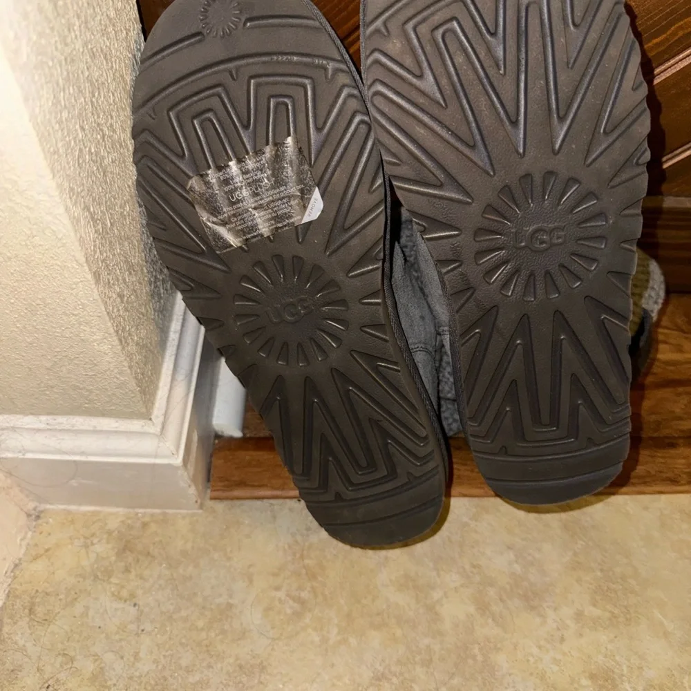 Women’s UGG boots - Picture 5 of 5